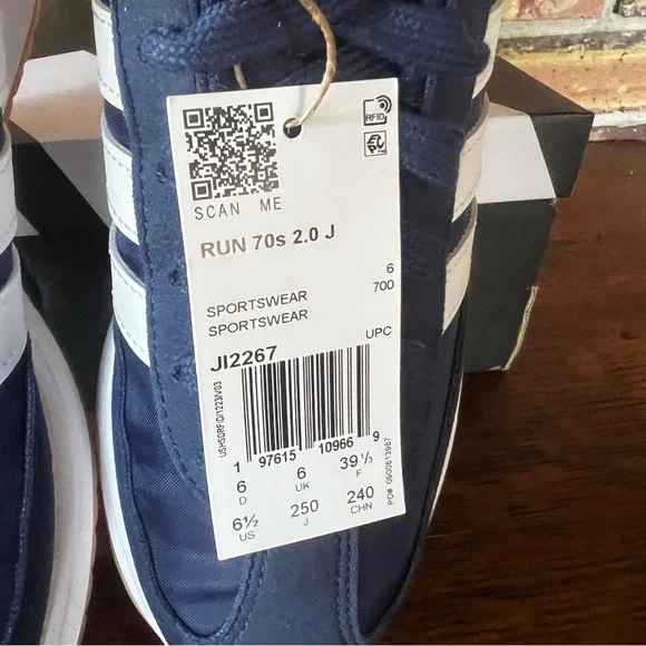 ADIDAS Youth Men's Women's Run 70's 2.0 Shoe Size 6.5 or 7.5 - Picture 4 of 11